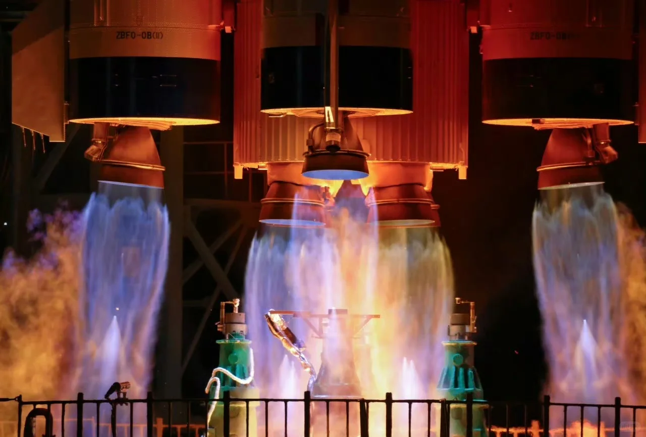 一组可以当壁纸的照片，你pick哪一张？