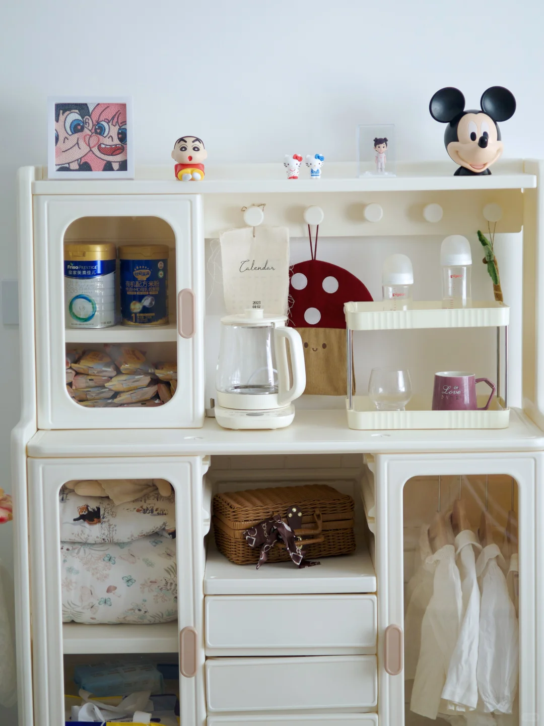 在童话收纳柜里，藏着她的小小世界