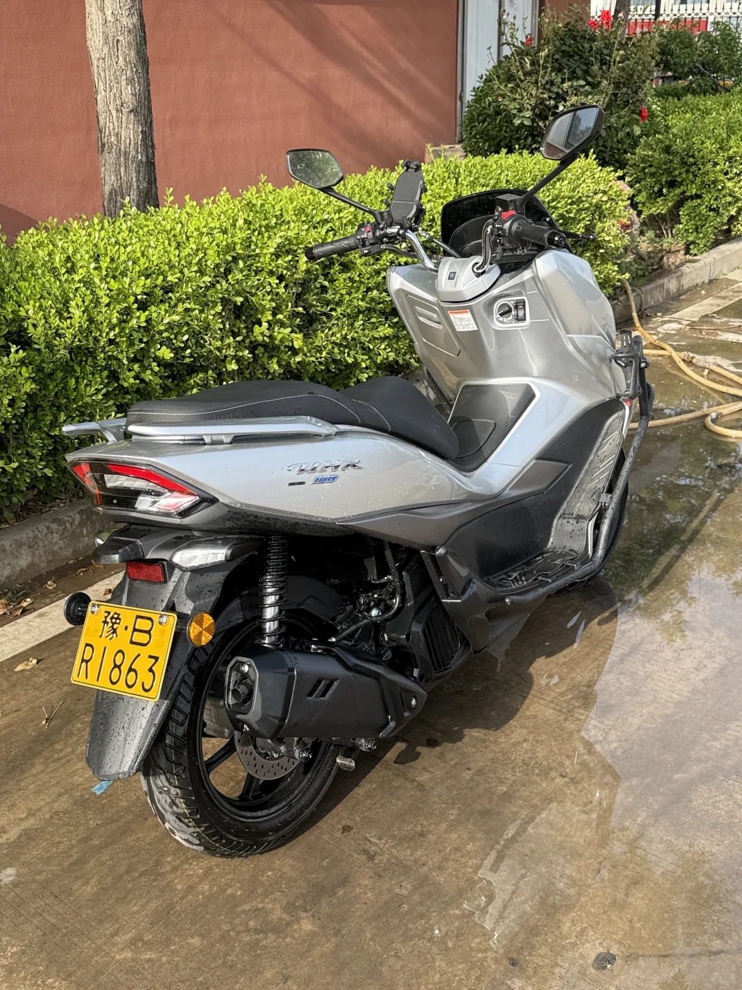 豪爵Uhr150——务实150cc踏板标杆之作