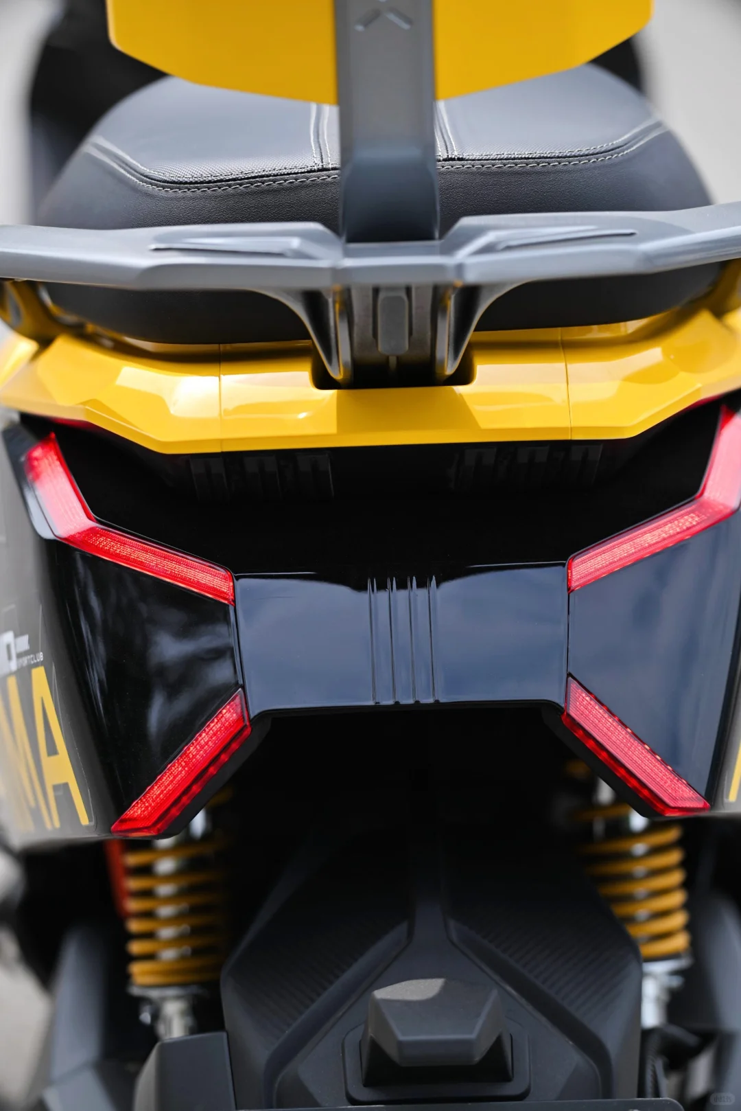 爱玛带ABS的车型终于来了！