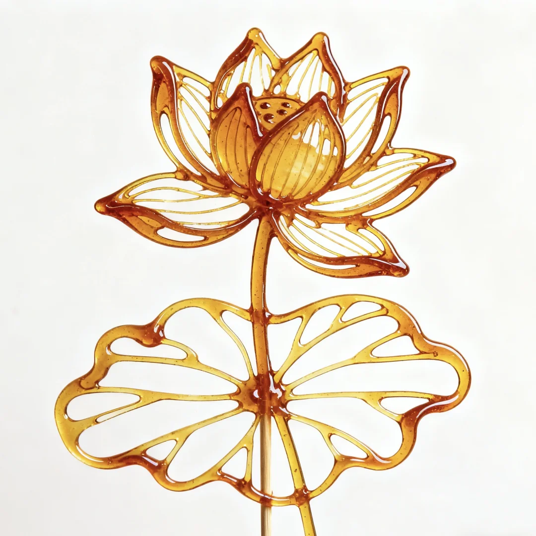 糖画师傅手一抖，开出花了！