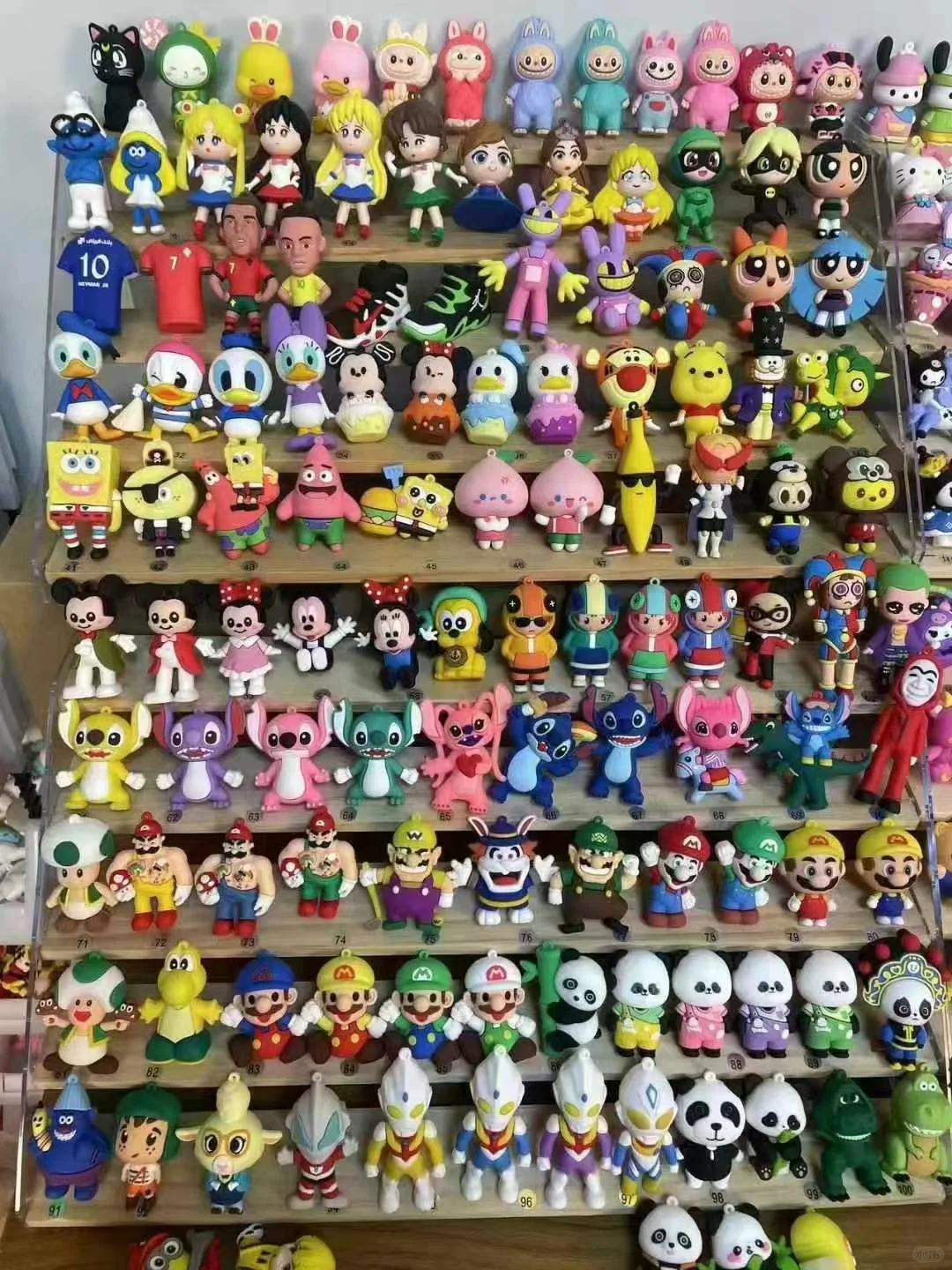 夜市爆款潮流小公仔，地摊神器！！！