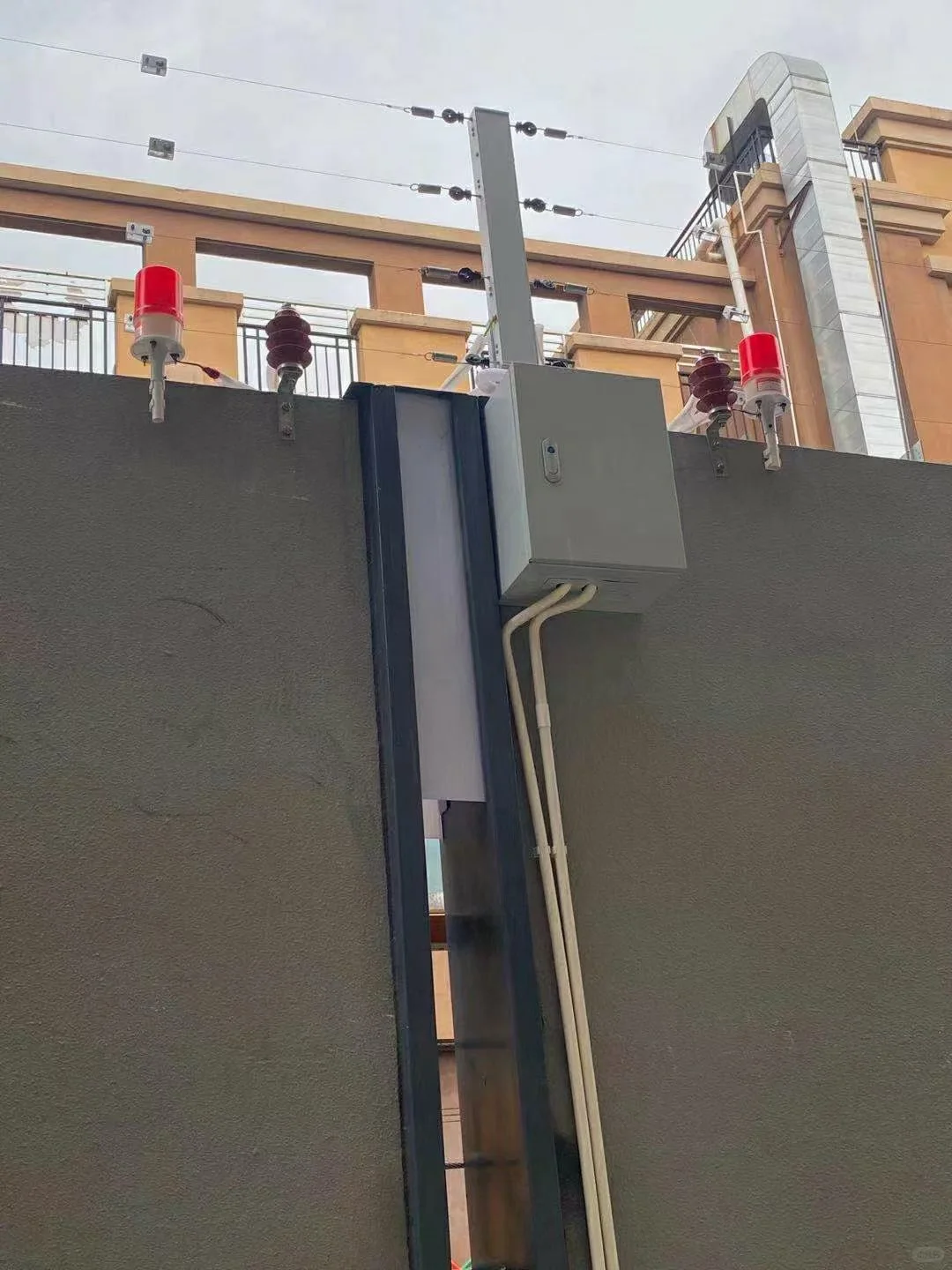 大学校园周界安装自动报警的系统解决方案