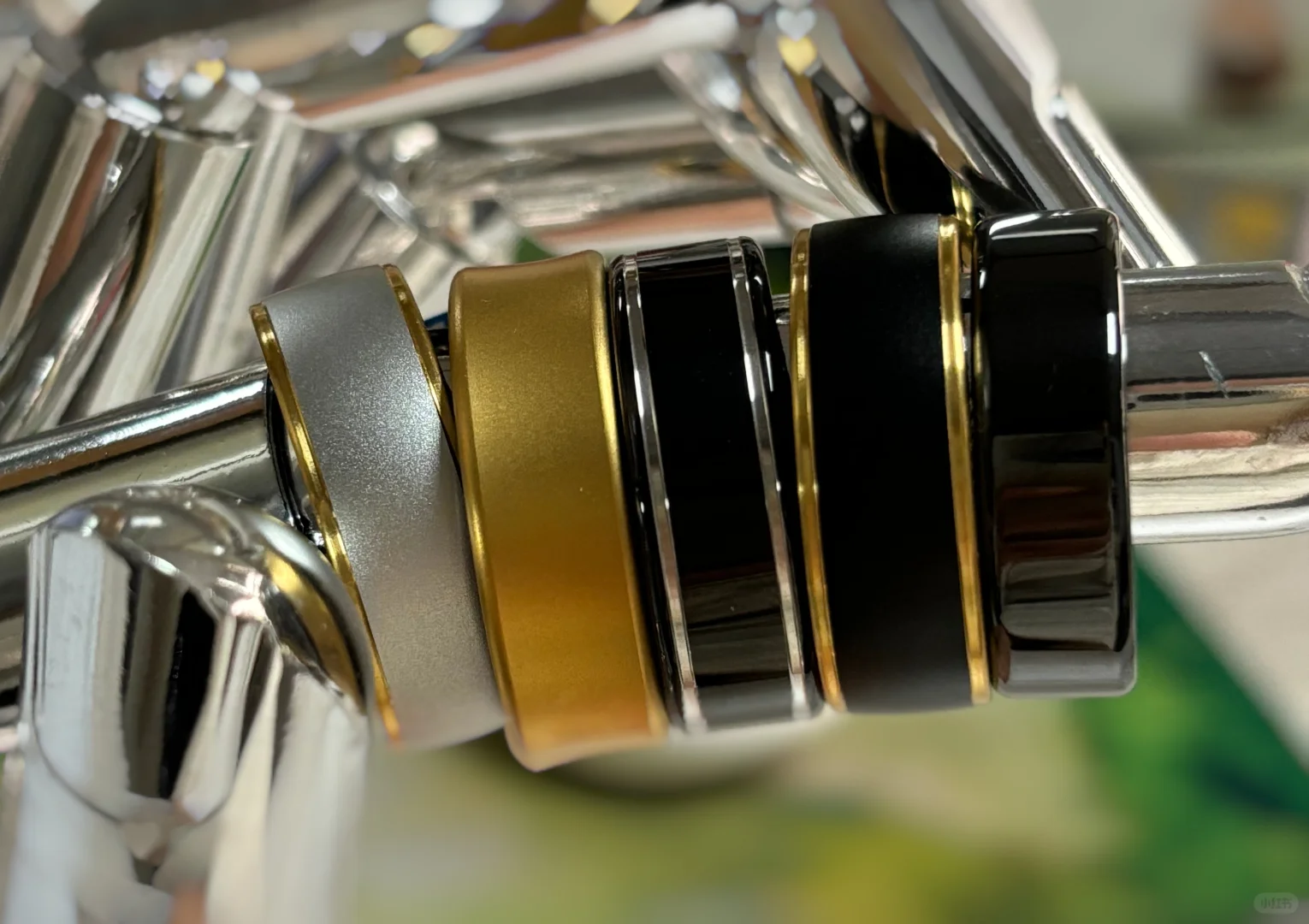 自家工厂制造智能戒指，车间随拍