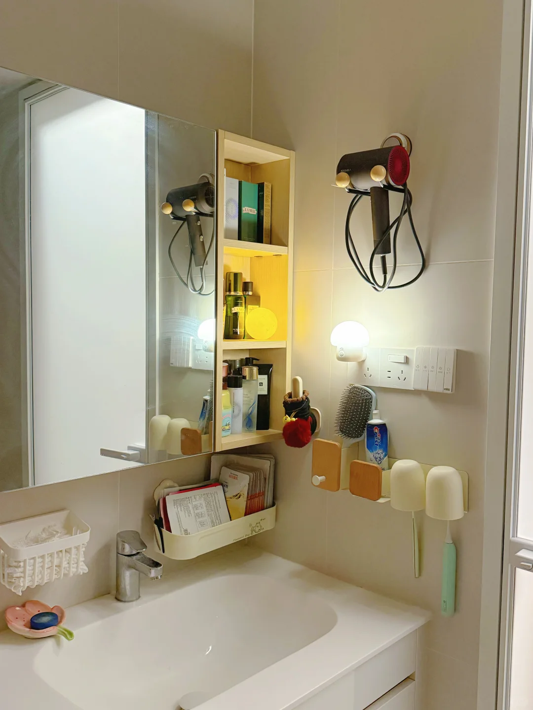 0.8M洗漱台｜长期主义的超紧凑收纳分享?