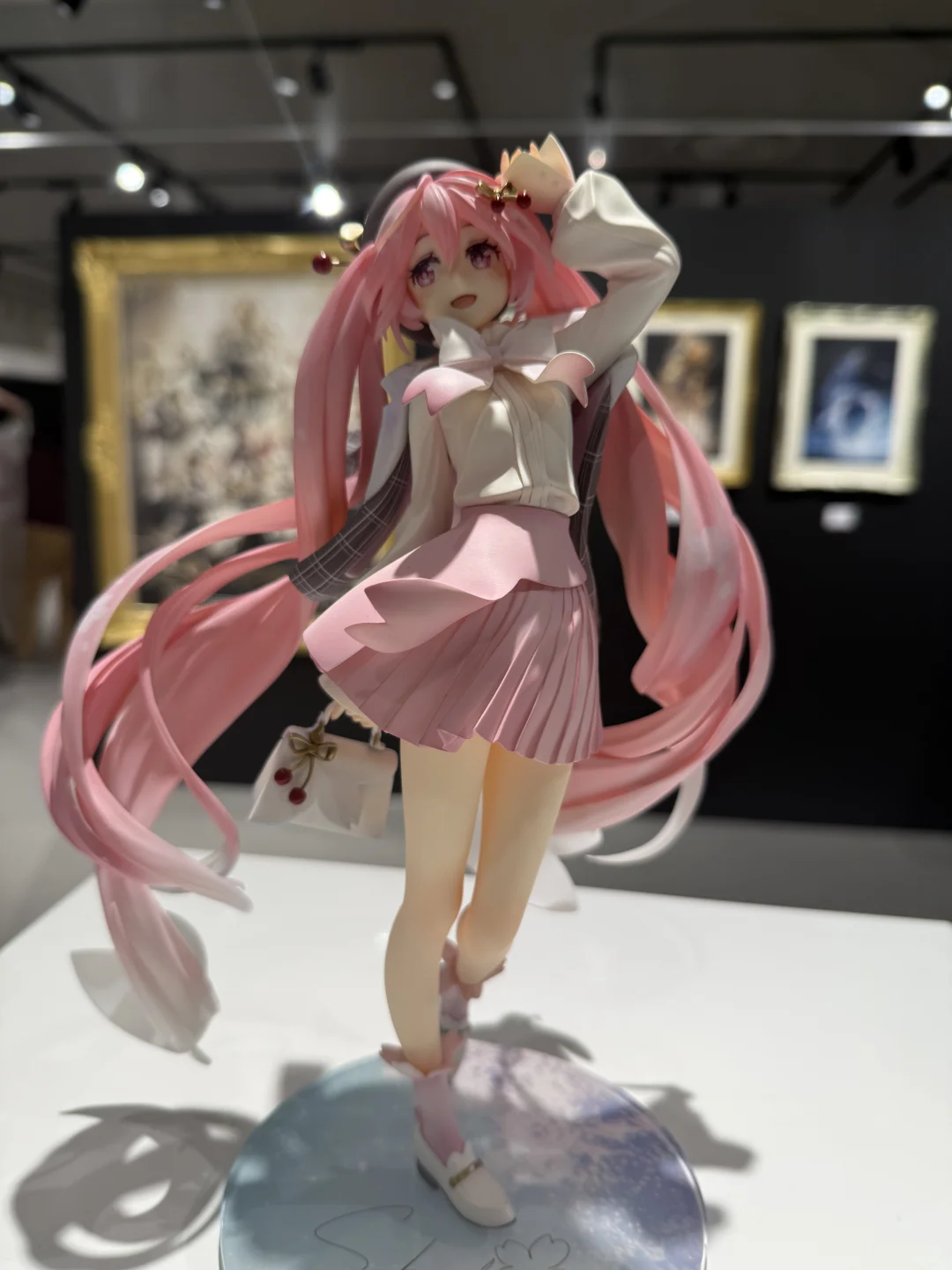 日本大阪Rella个人展 初音未来历年手办