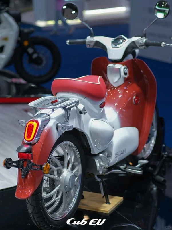 CUB EV | 提示！回头率过高容易被搭讪