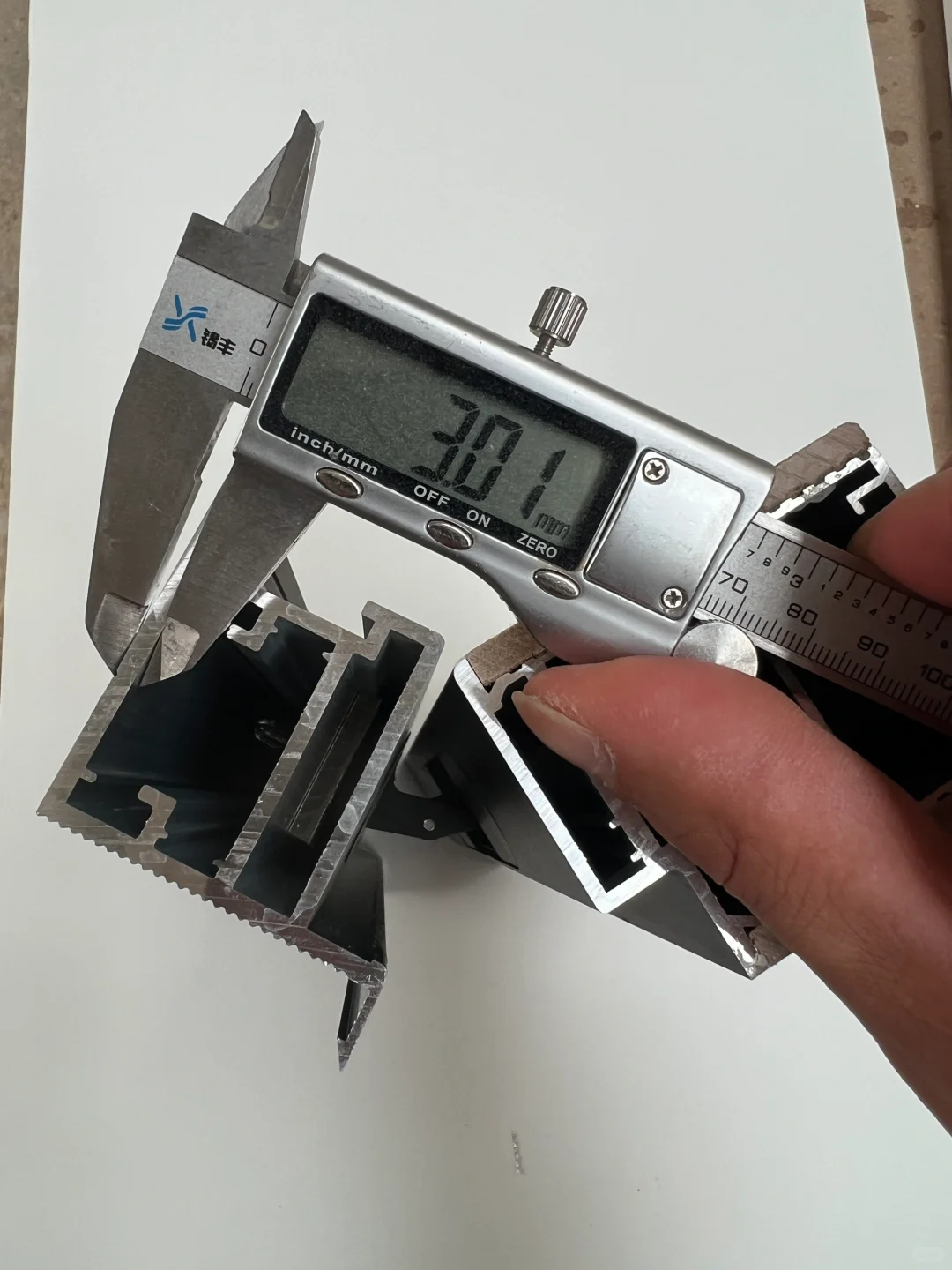 涂料隐形门价格|涂料隐形门怎么选?