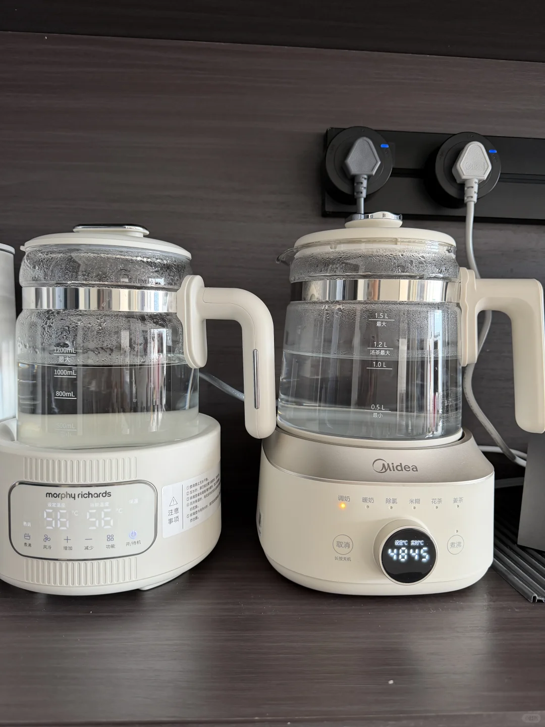 摩飞vs美的母婴全玻璃恒温壶