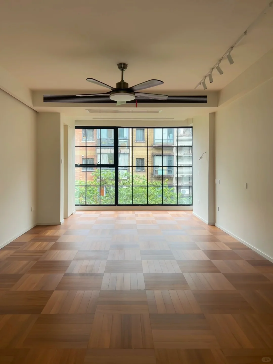 邻居以为我花大价钱刷了艺术漆 ?