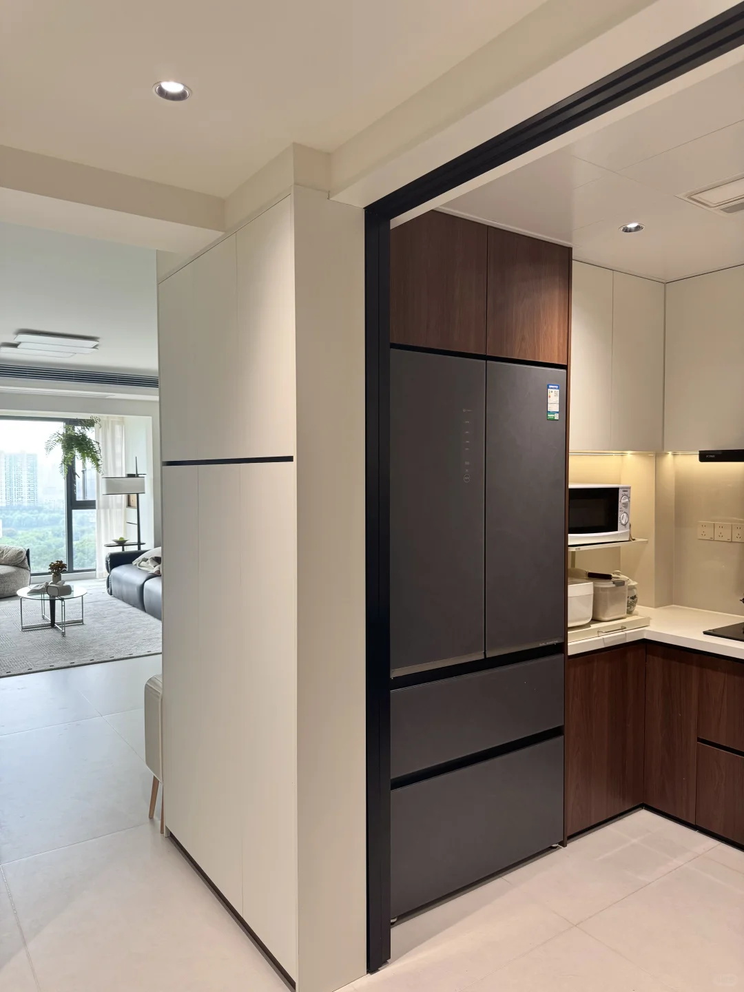 替大家试过了！中古极简厨房真的很耐看⚪️?