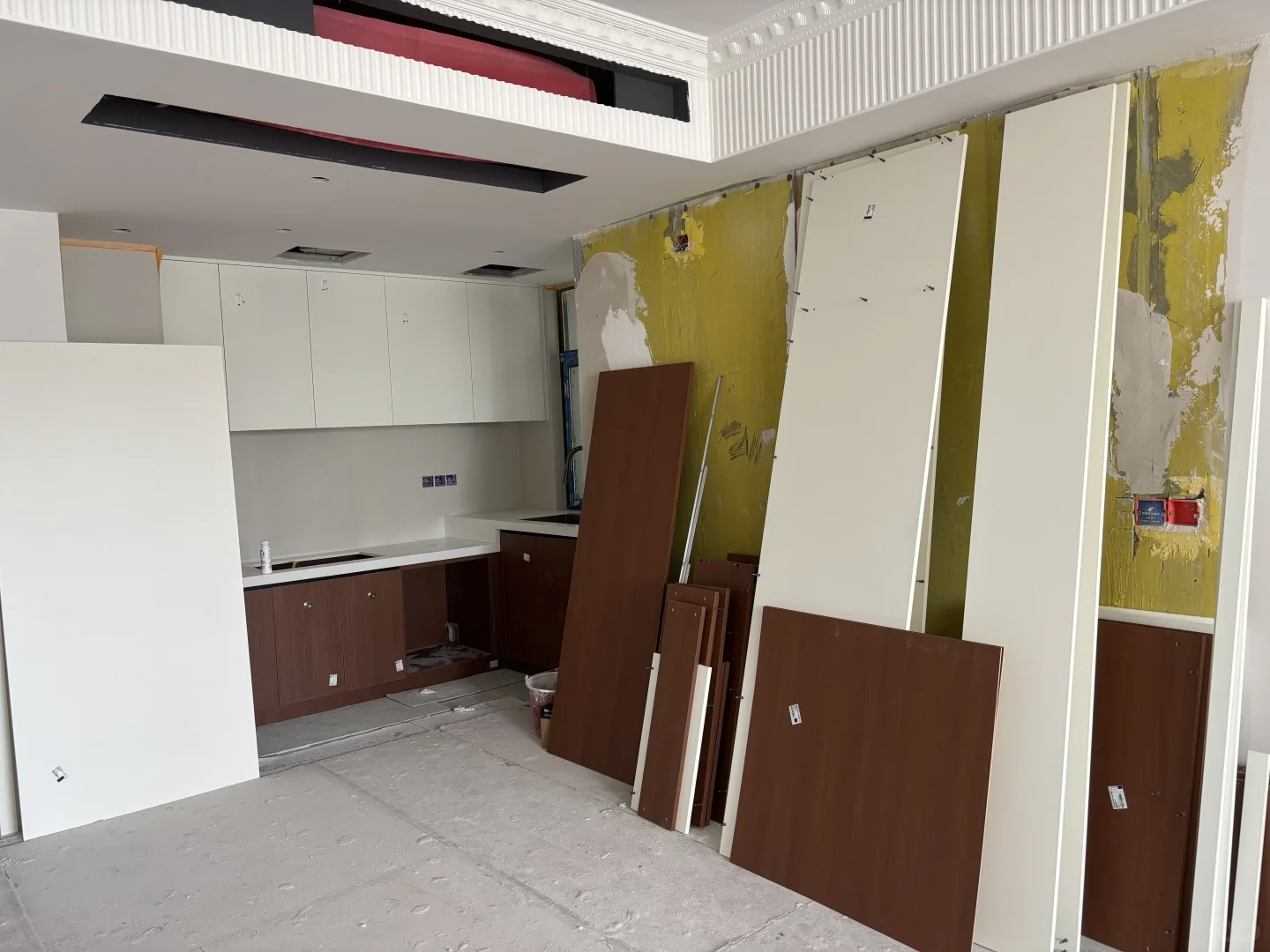 定制柜安装盯工2天｜血泪总结10个必须到场的