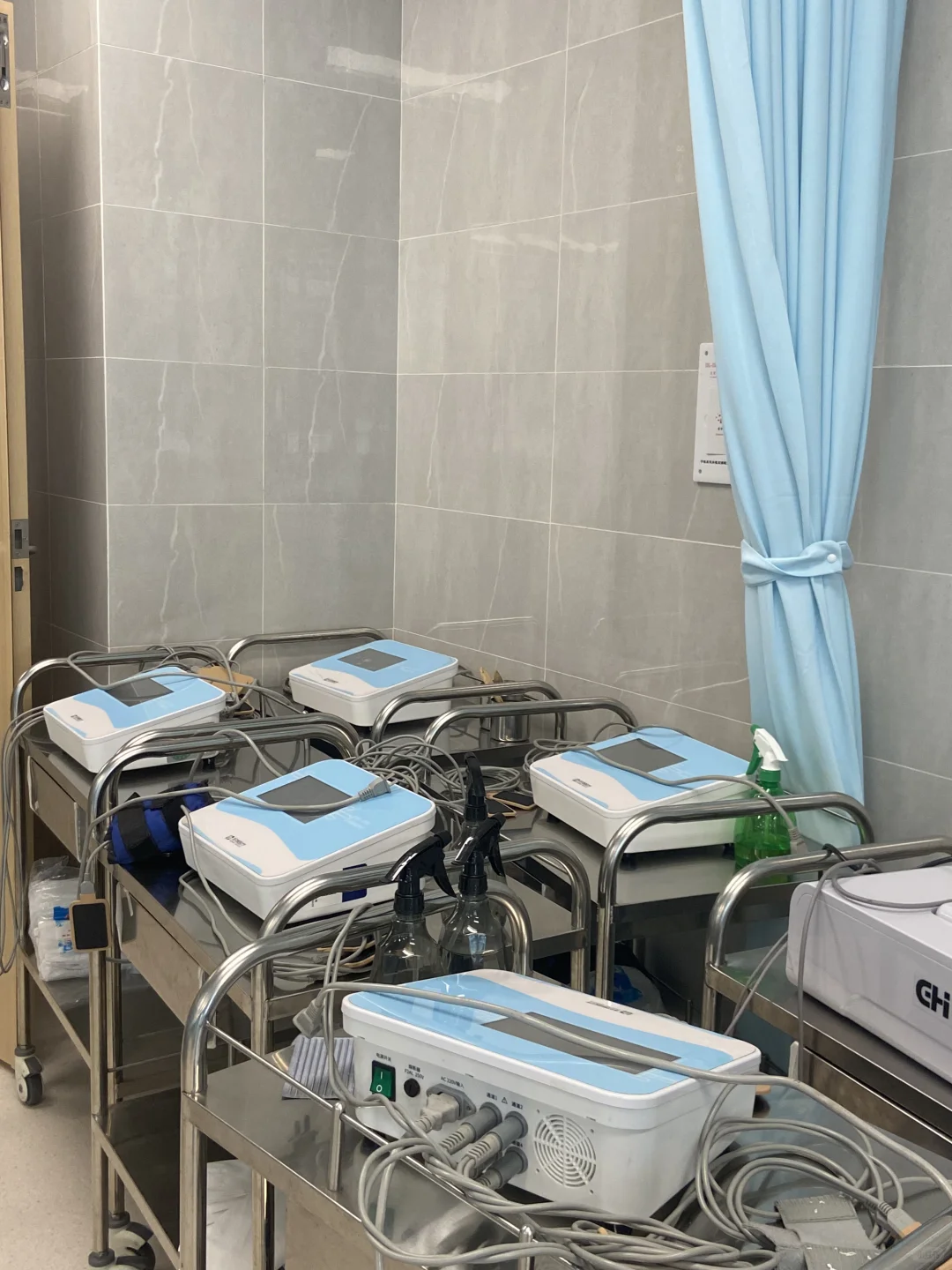 在康复医学科理疗室上班一天都干些什么呢