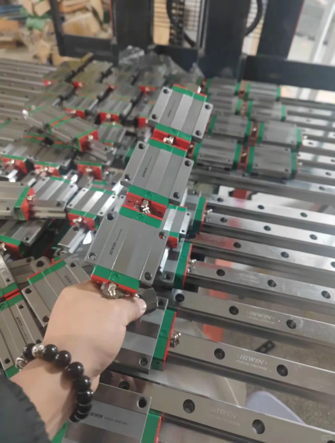 台湾上银滑块导轨