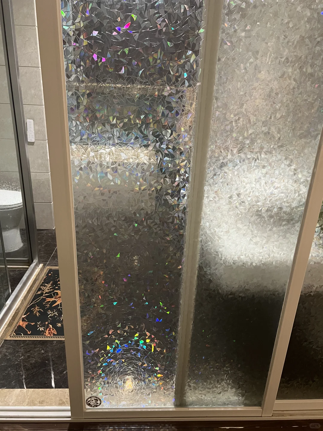 只要有光就能在家里看到彩虹的心情超棒的