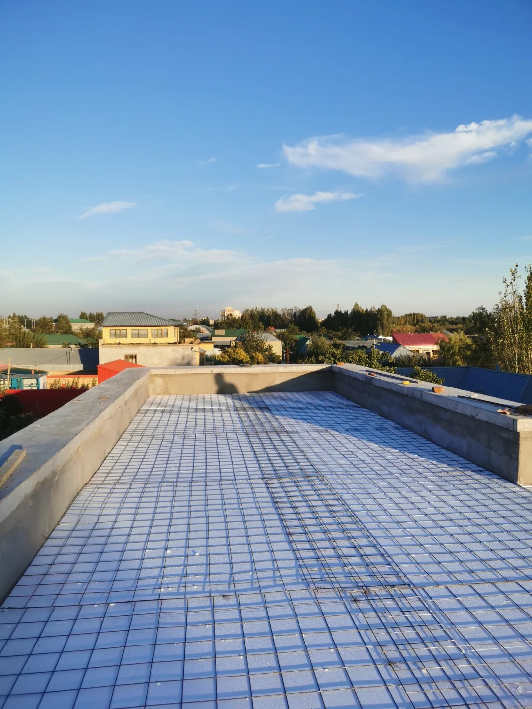 终于做到屋顶保温了