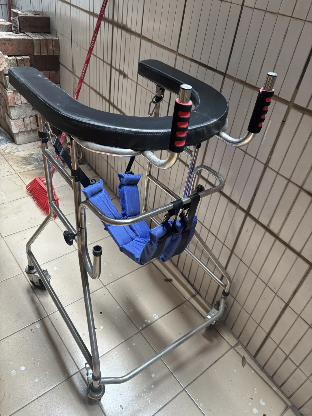 老人学步器偏瘫康复走路辅助