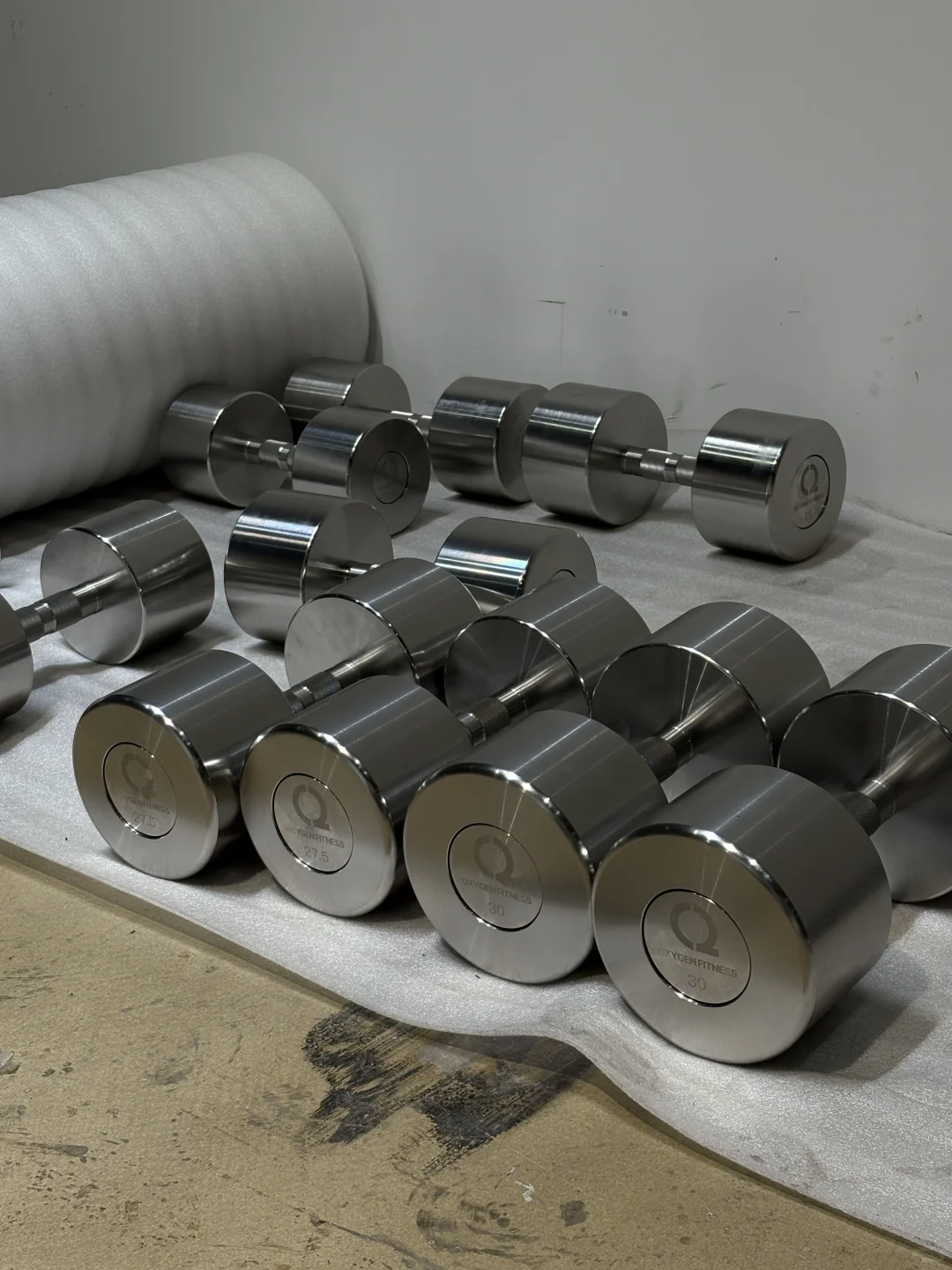 304不不锈钢哑铃的光泽感