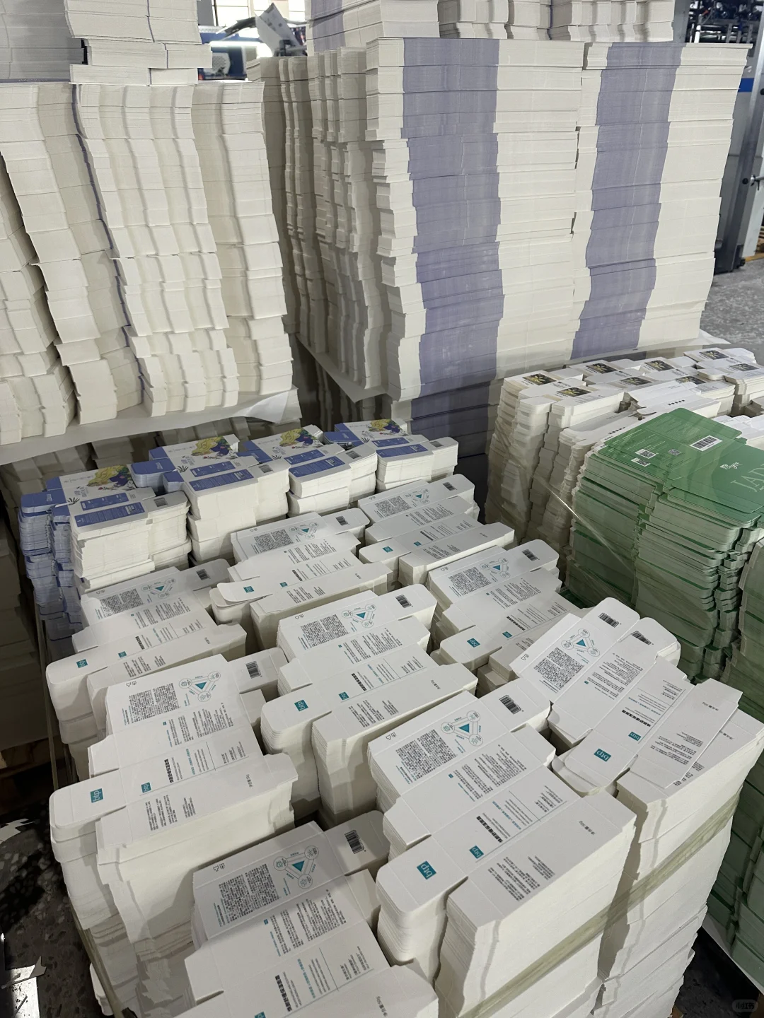 化妆品彩盒包装、印刷厂日常