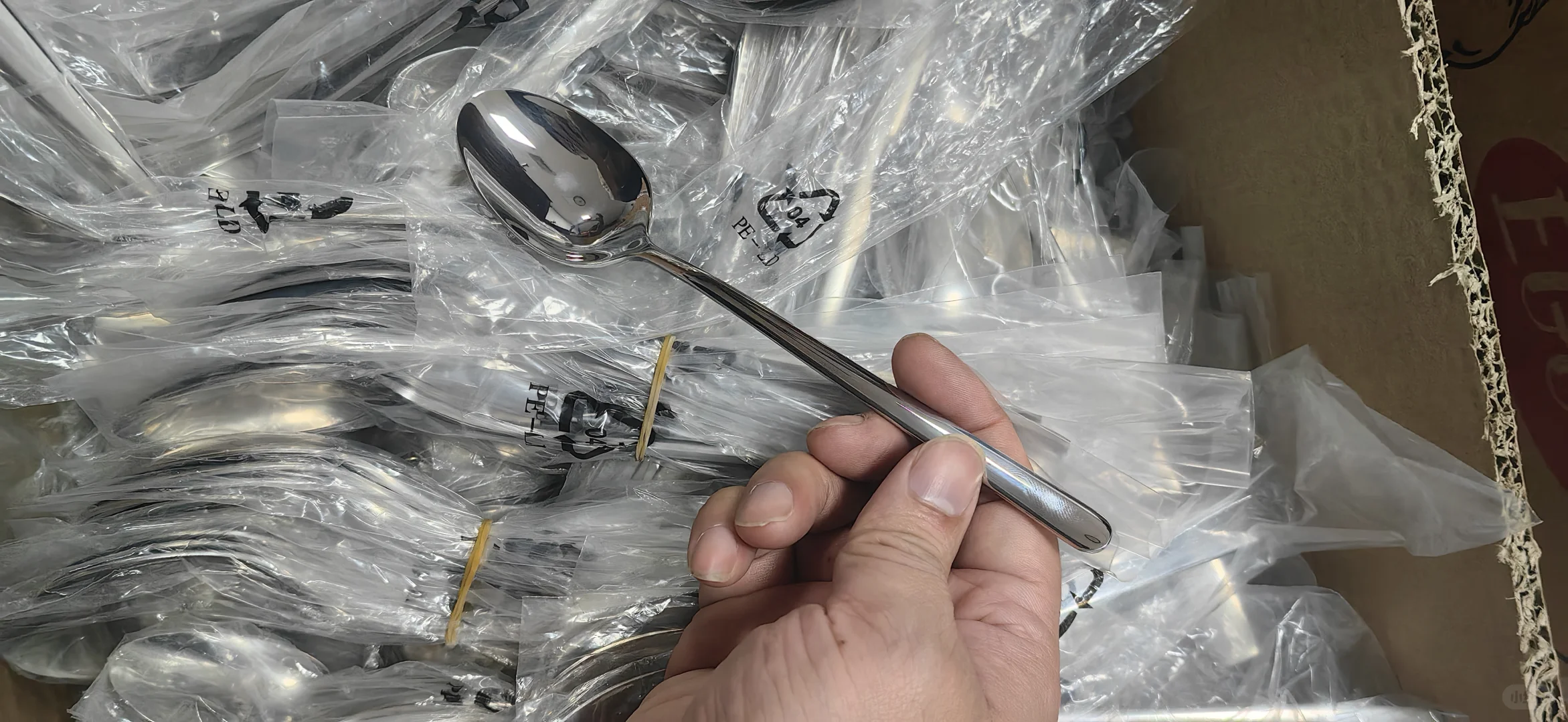 从广交会回来马不停蹄回工厂…