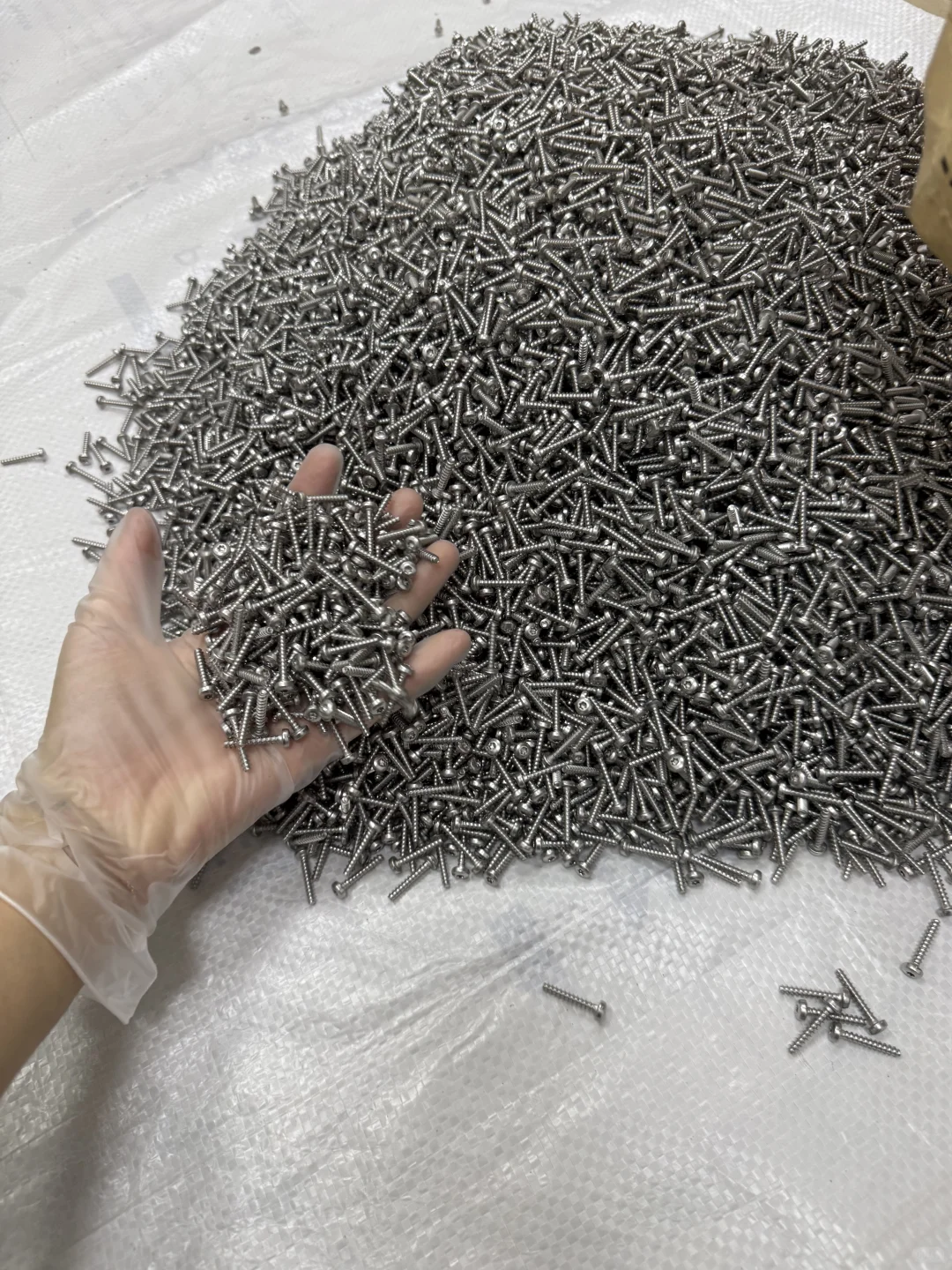 不锈钢梅花♣️螺丝！