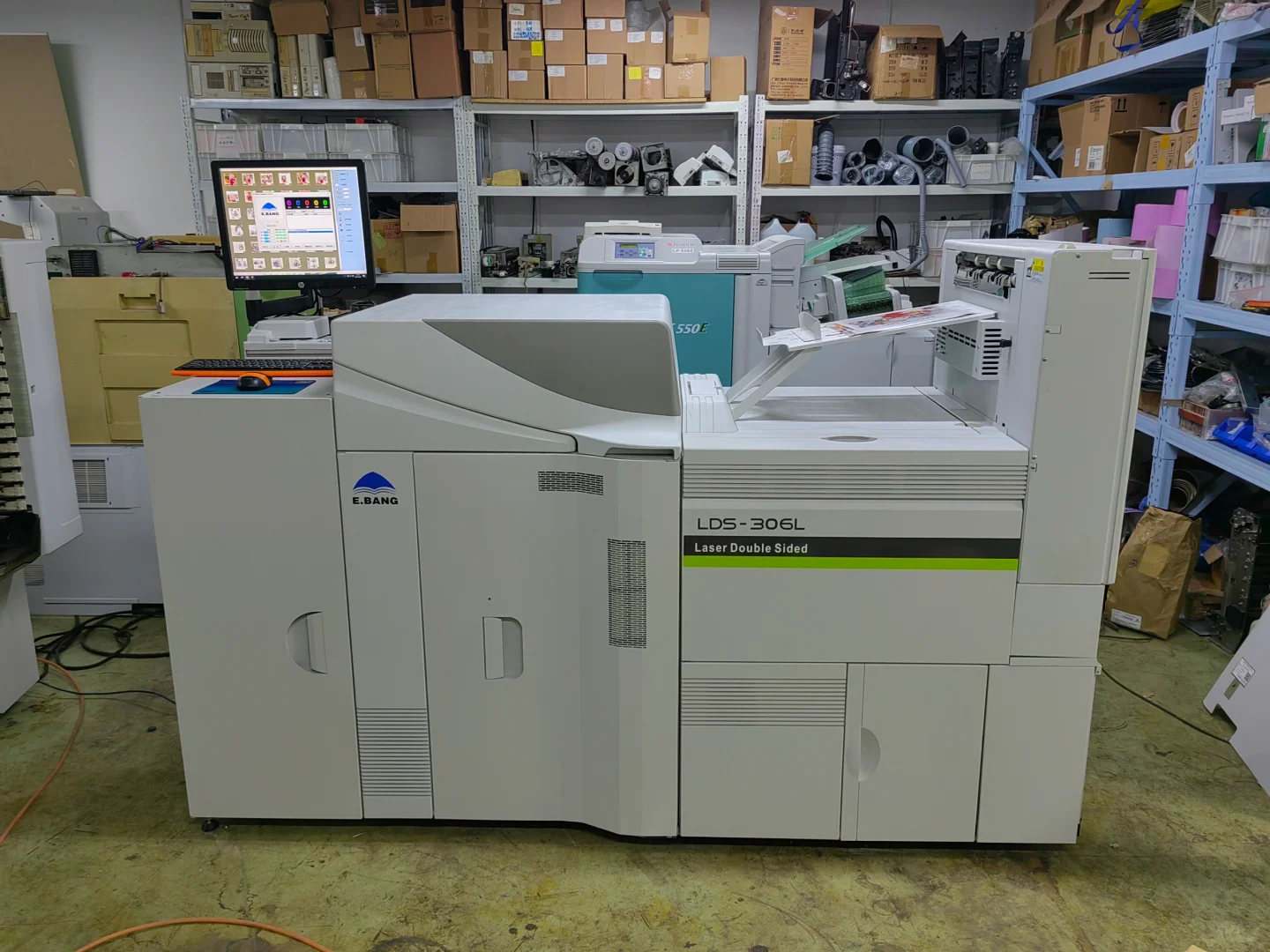 激光双面彩扩机—重塑影像行业的效率革命