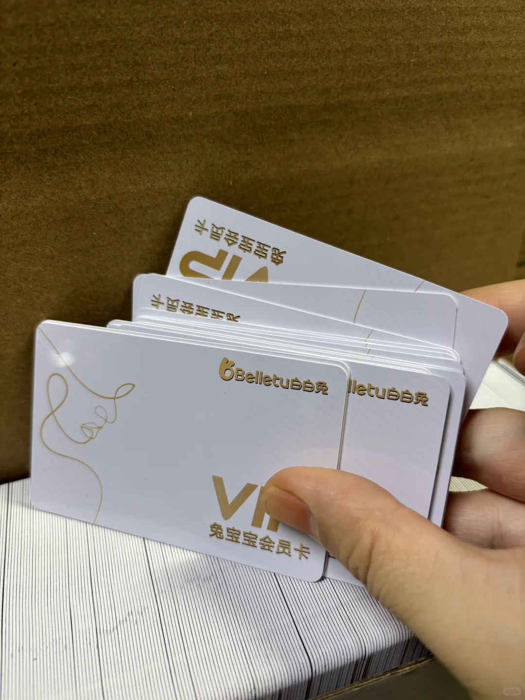 第一视角带大家体验我在车间验卡的一天