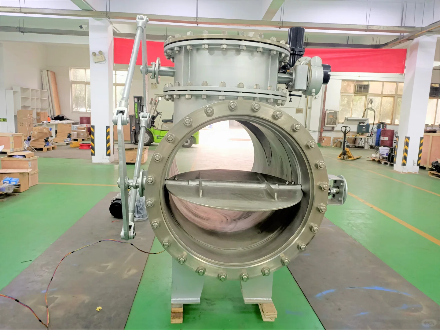 浦欧威阀门通风阀﻿ 采用钢板焊接制造