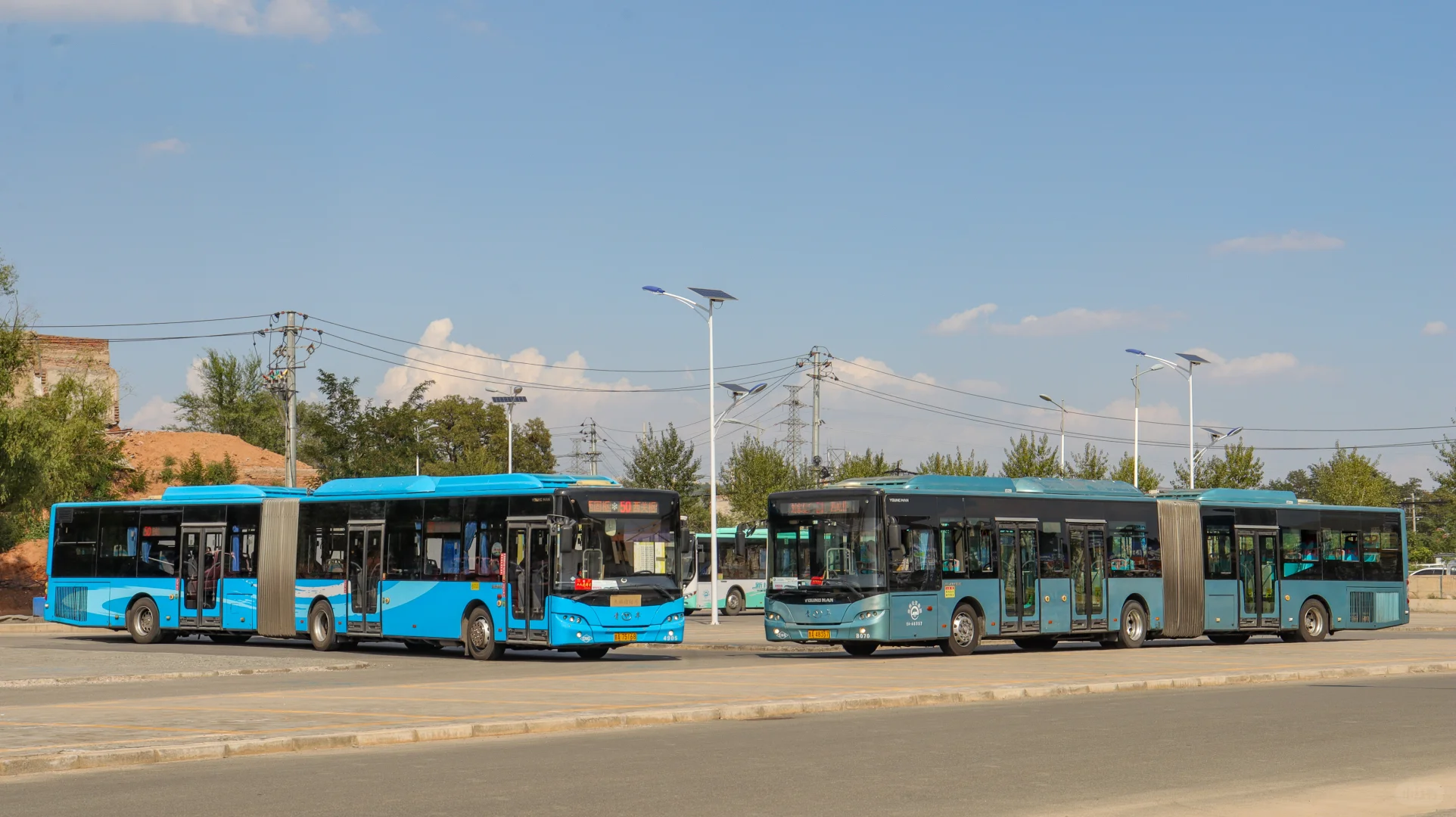 时日无多的金城BRT双开门大青后