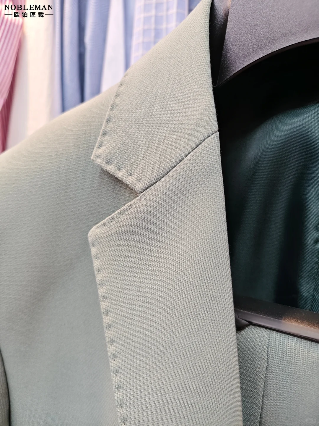 绿色西装点燃冬季的你