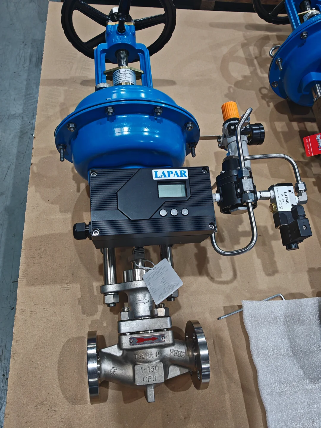 这阀门咋有高有矮呢？