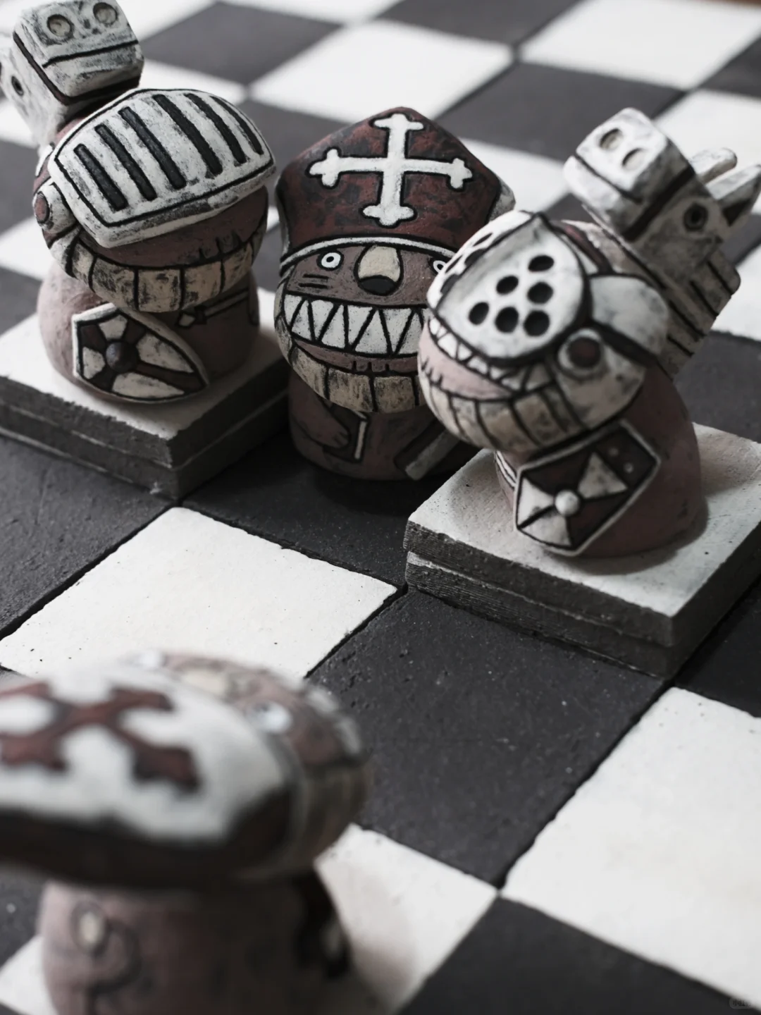 自己动手做了一副国际象棋♟️熊vs狮子