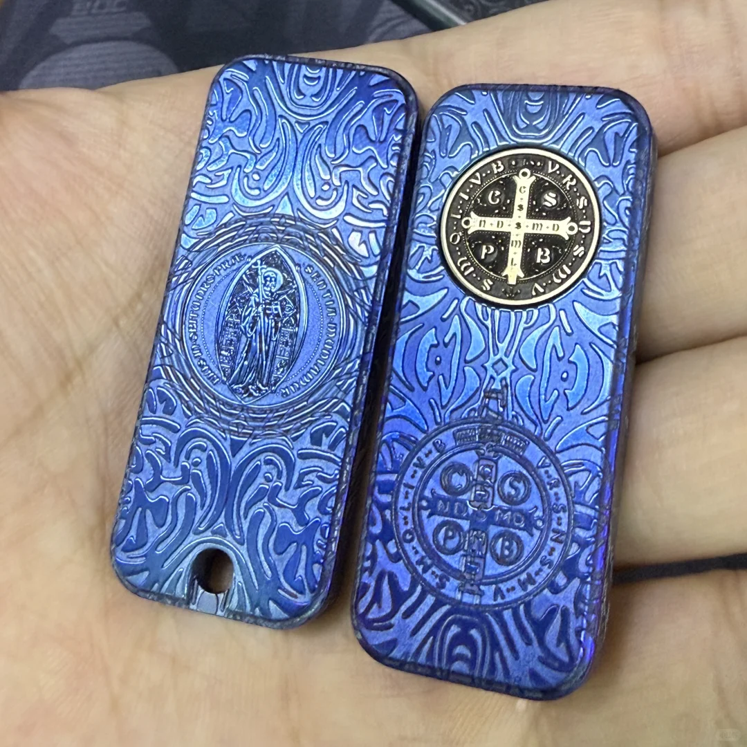 EDC推牌解压玩具方唐钛合金雕刻定制