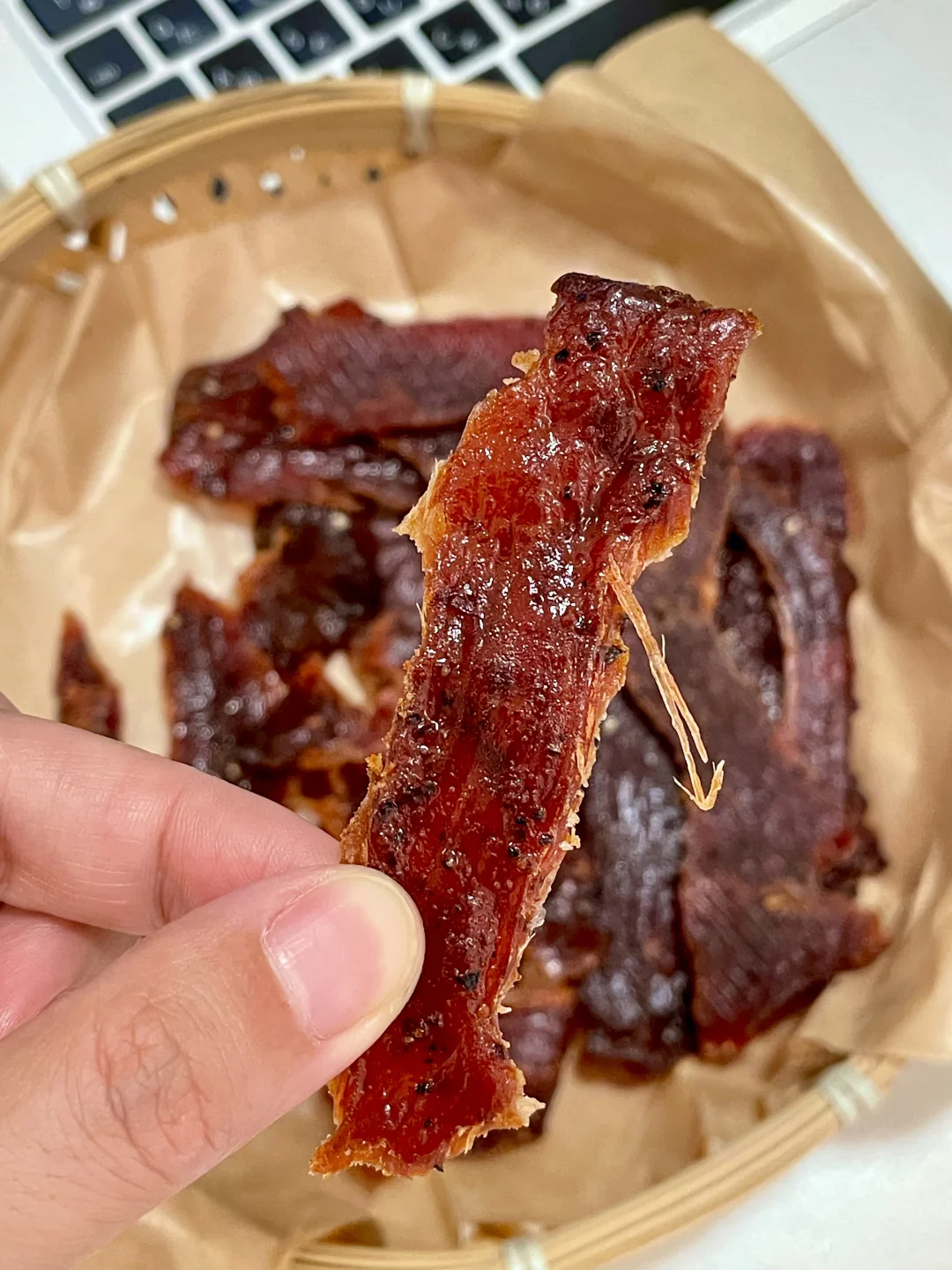 我妈让我发网上去卖，笑死了卖给谁啊