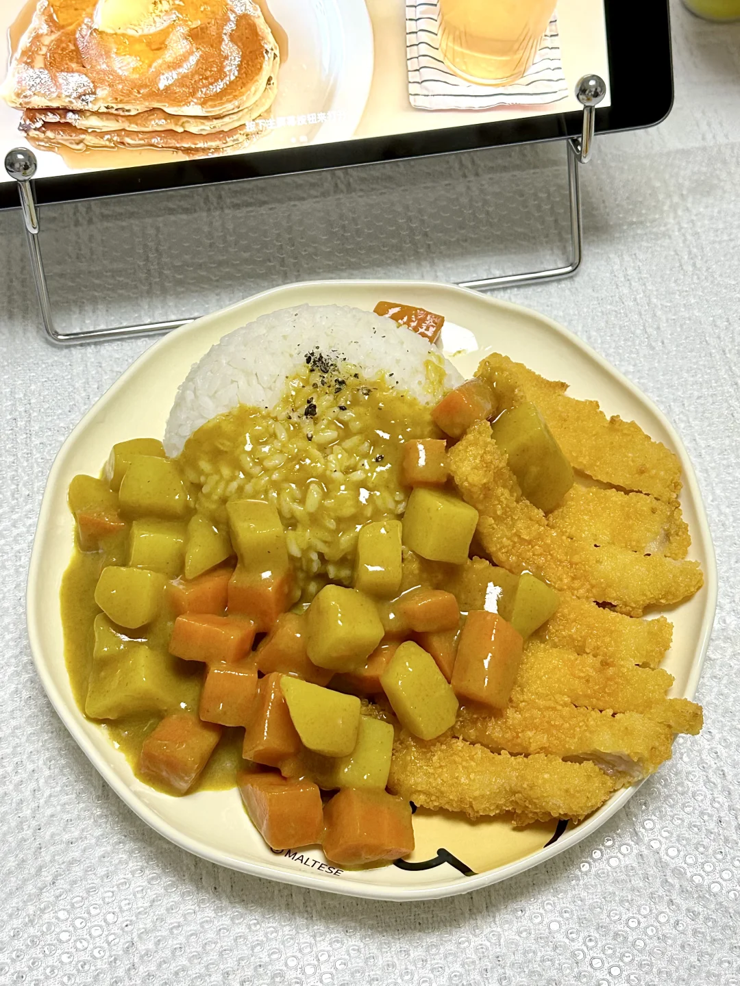 50r在零食店买了一篮速食半成品！