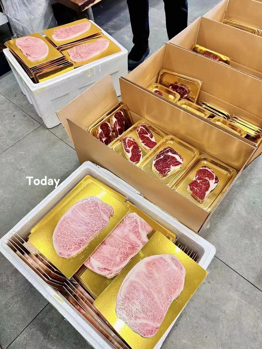 在沈阳、90后肉铺店主的日常～礼盒…