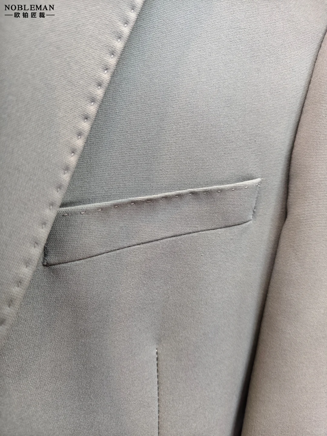 绿色西装点燃冬季的你