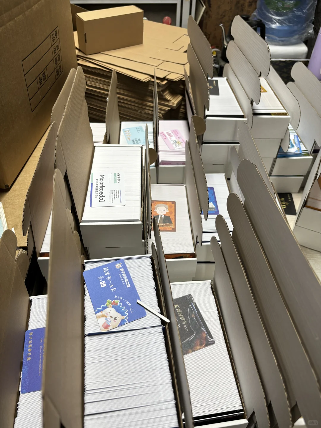 第一视角带大家体验我在车间验卡的一天