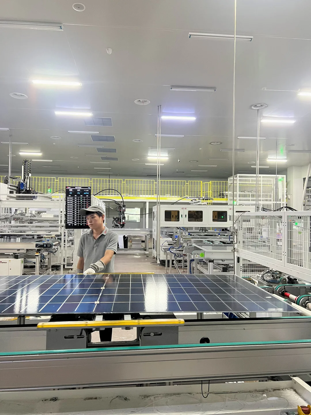涨知识| 光伏人在车间学习的一天?