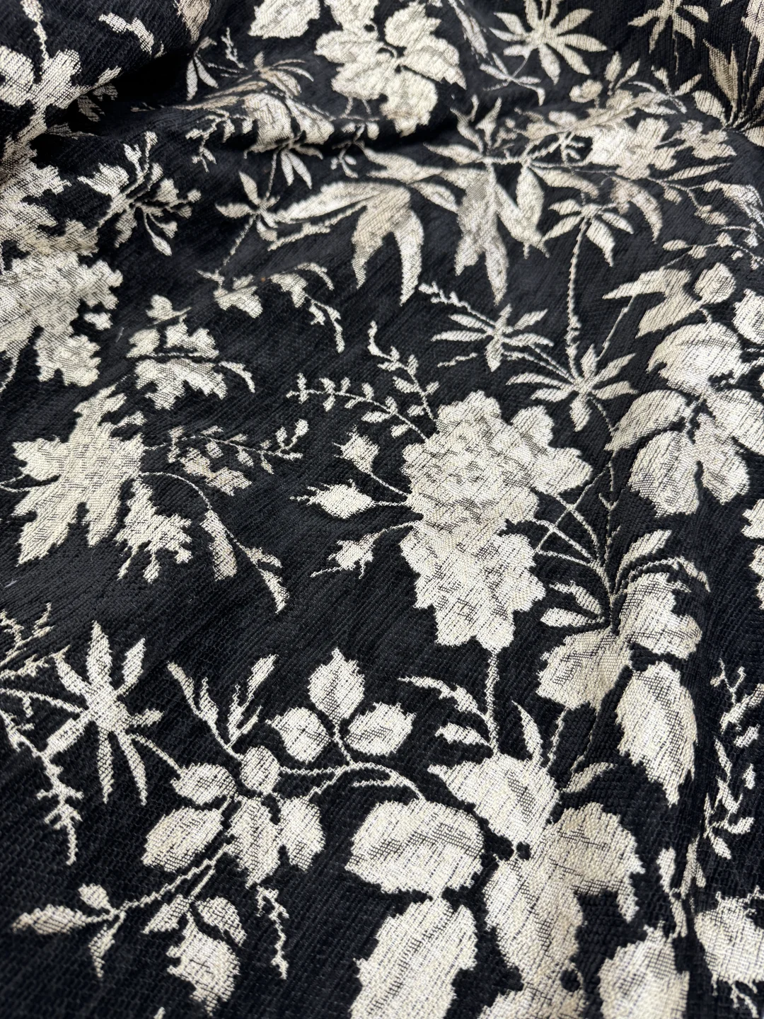 找到有生命力的布料，好喜欢！