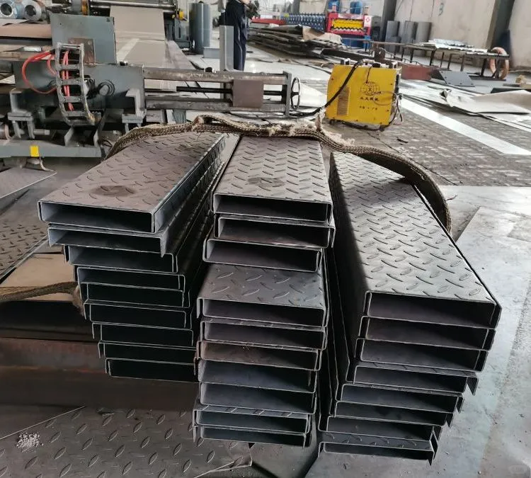 花纹钢板制作成踏步板：为何成工程界的首选