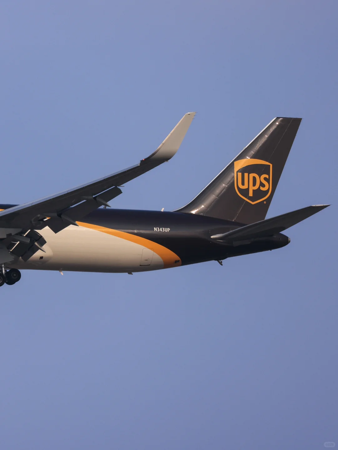 快递公司：圆通，UPS，顺丰B767货机