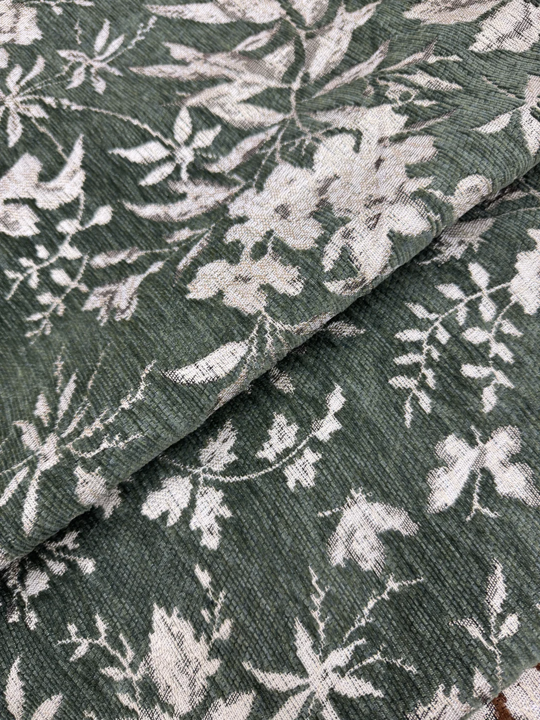 找到有生命力的布料，好喜欢！