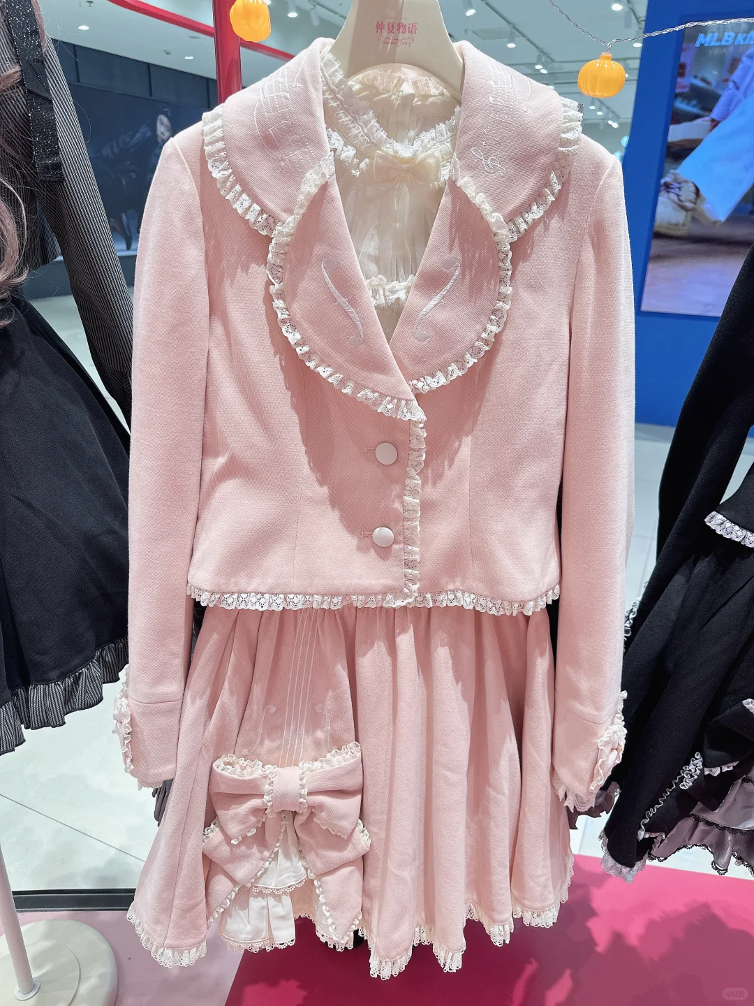 维奥尔小夜曲3.0修身外套 SK ?11生日