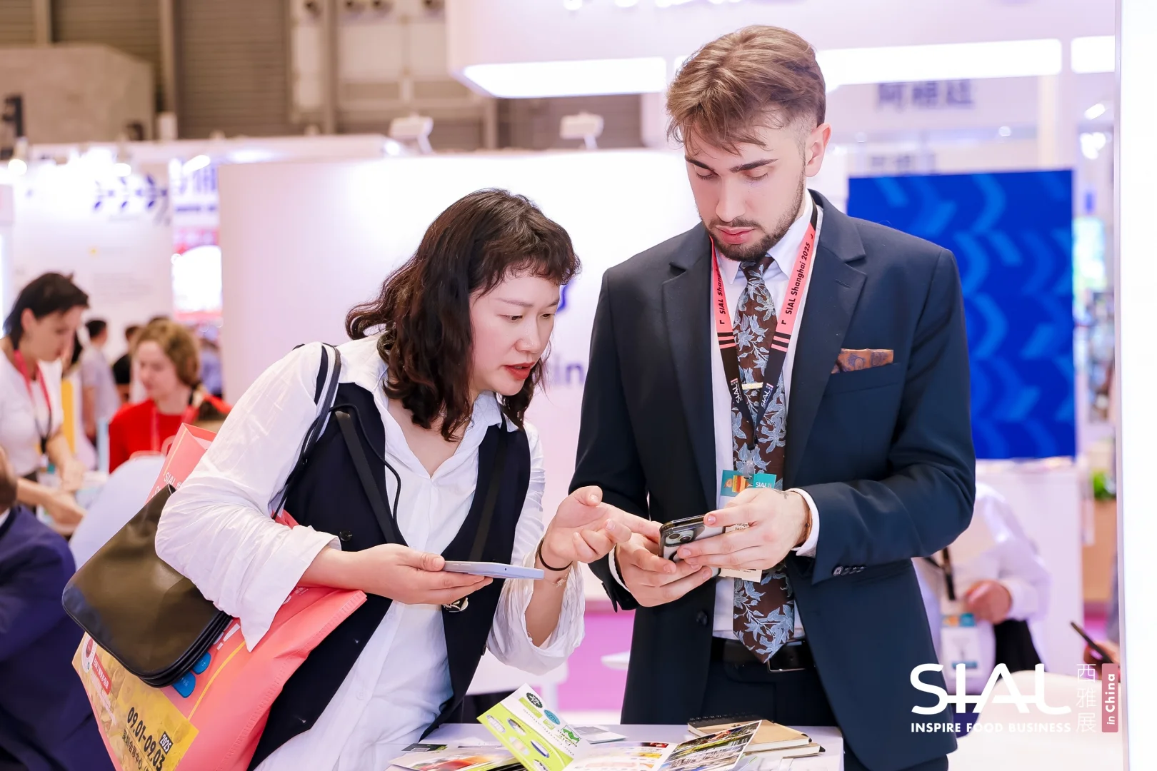 年前这个要布局上，食饮企业出海就靠它！