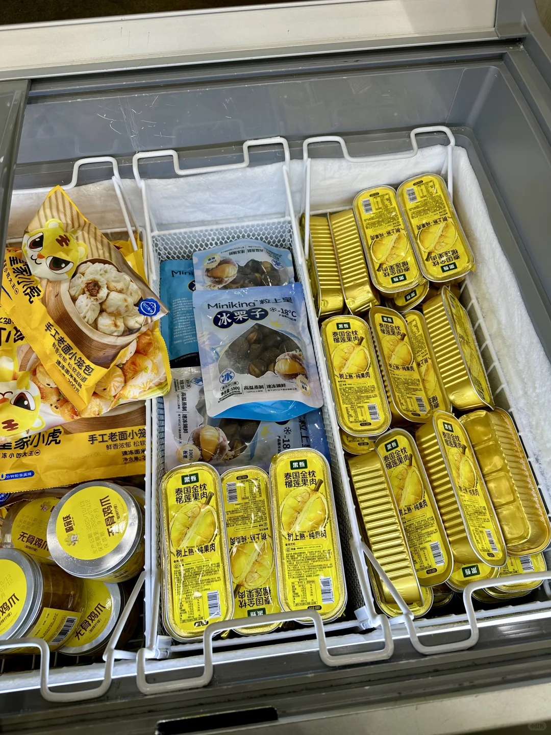 50r在零食店买了一篮速食半成品！