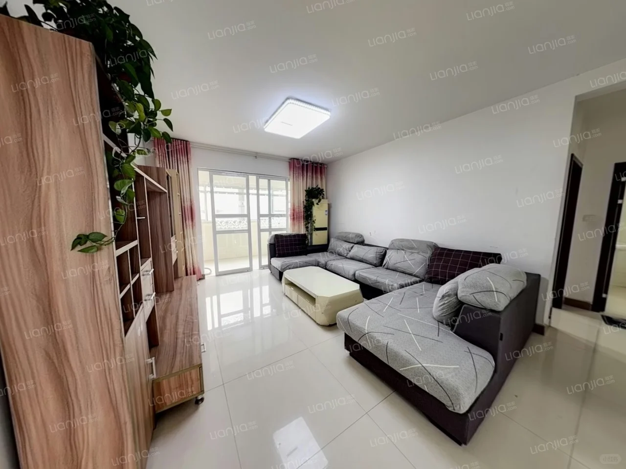 牧业经济家属院，拎包入住大两房，价格优质