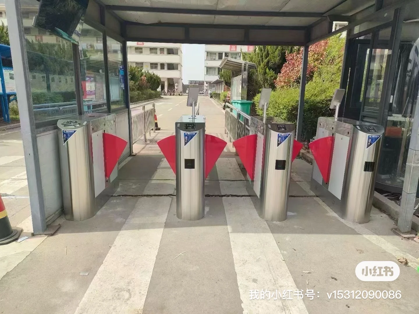 ?人行通道闸机分类指南｜选对闸机效率翻倍