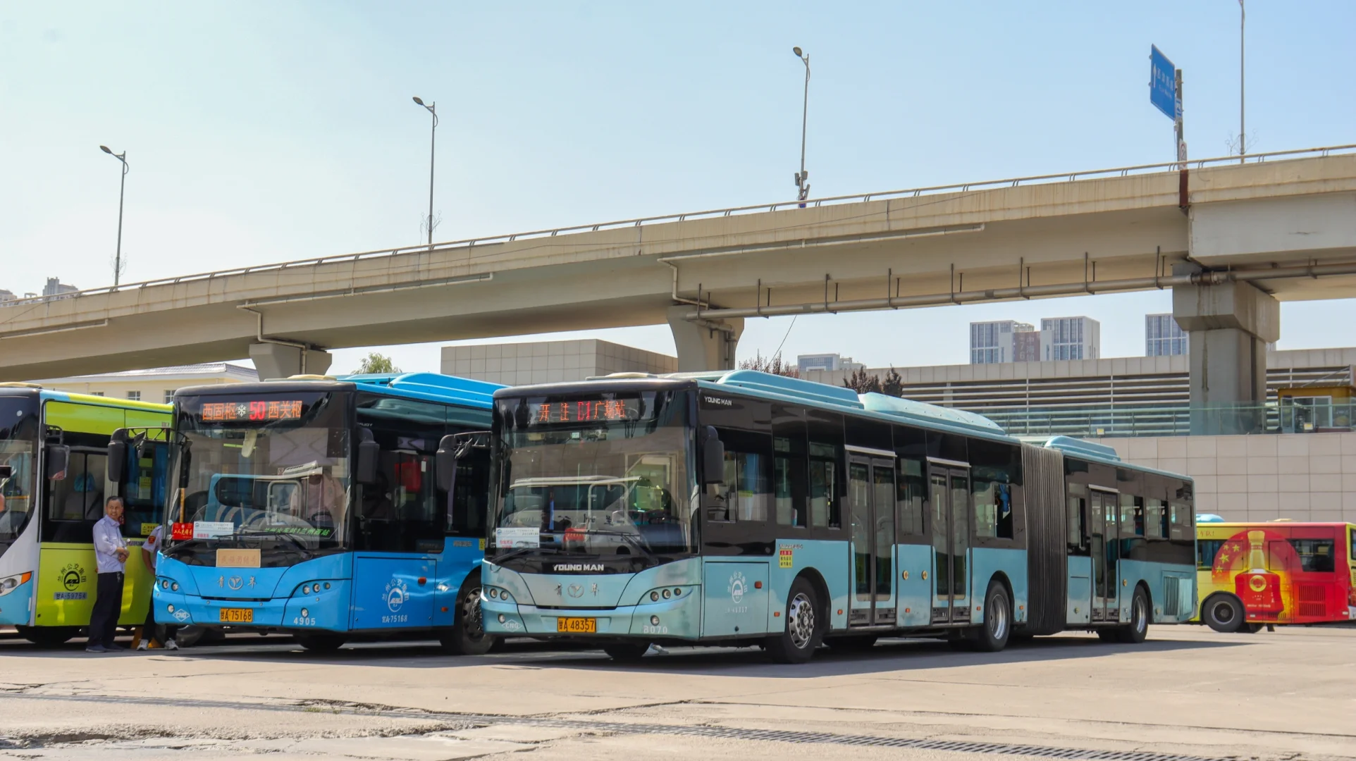 时日无多的金城BRT双开门大青后