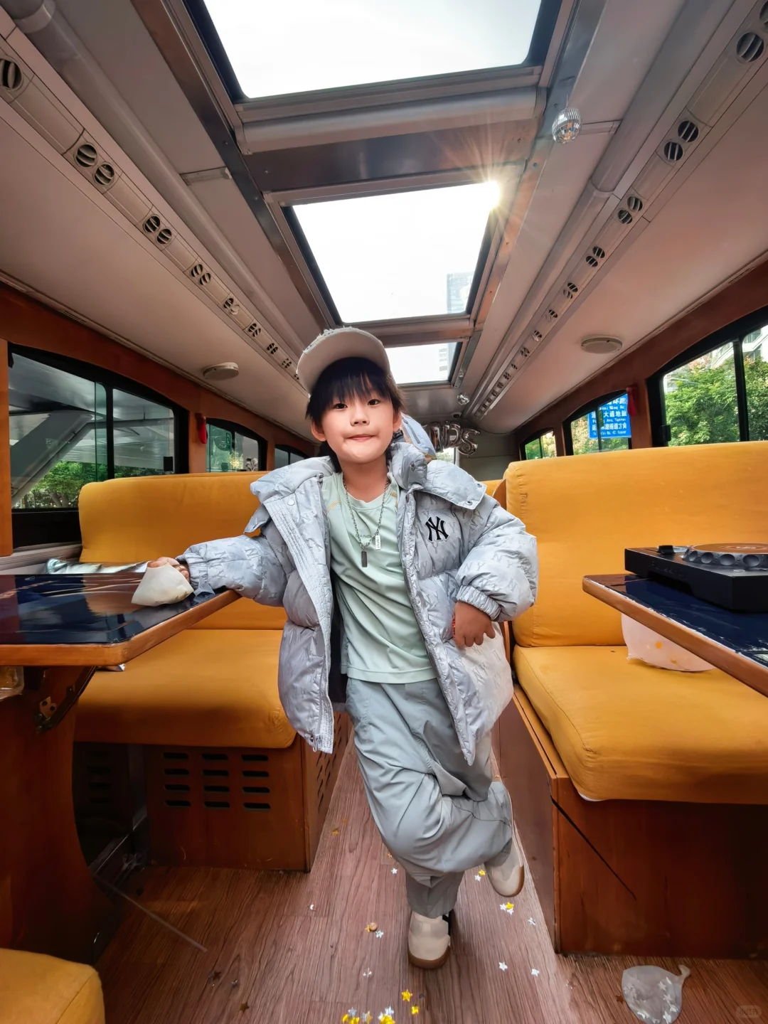 魔都移动潮拍天花板！MLBKIDS老花巴士